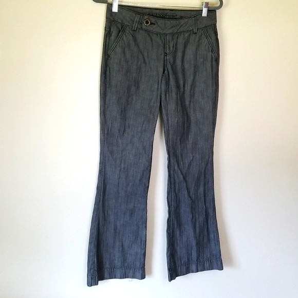 Guess women's grey bootcut pants size 27/4 EUC - Picture 1 of 9